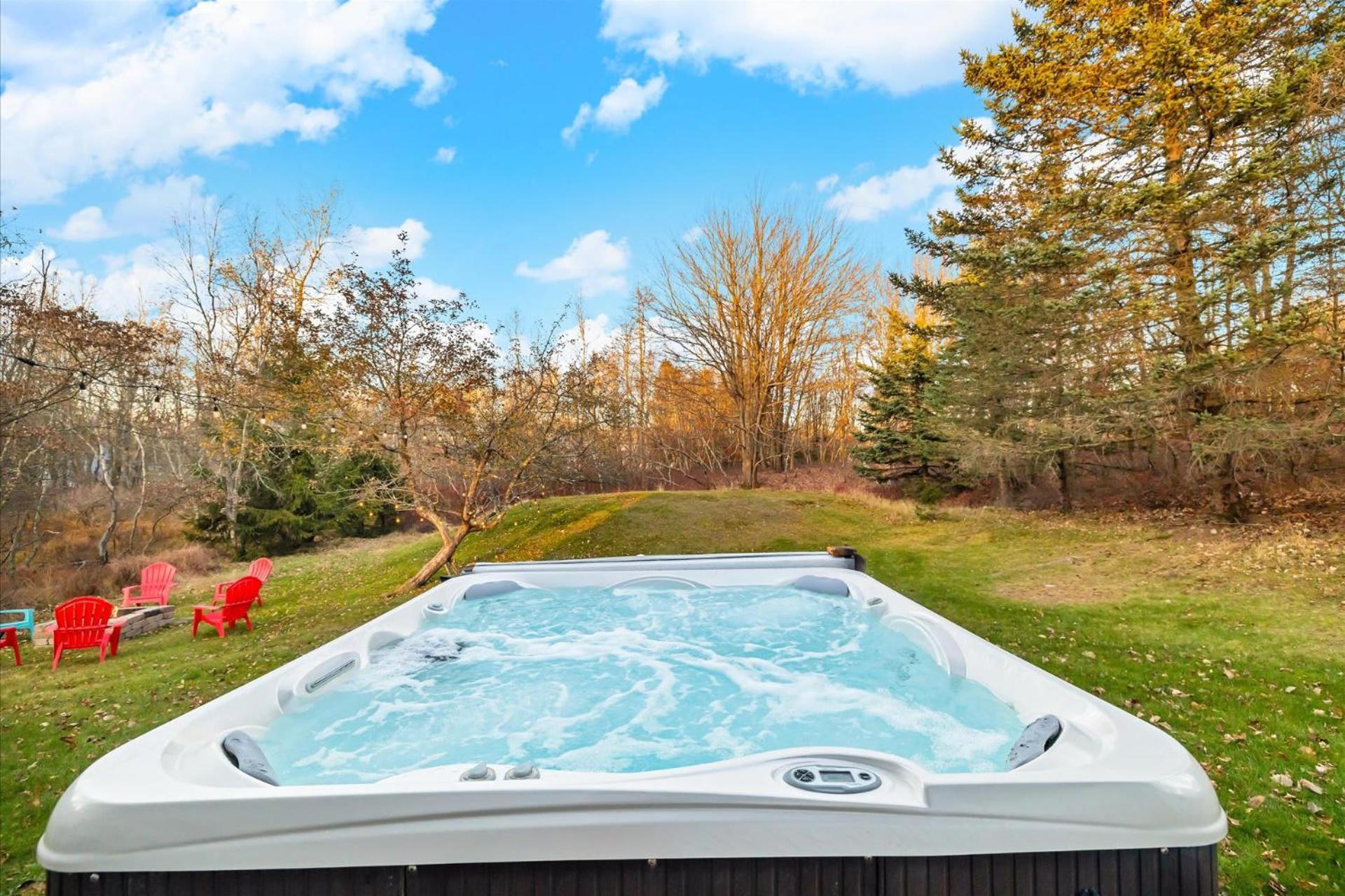 Cozy W Sauna Hot Tub Indoor Pool