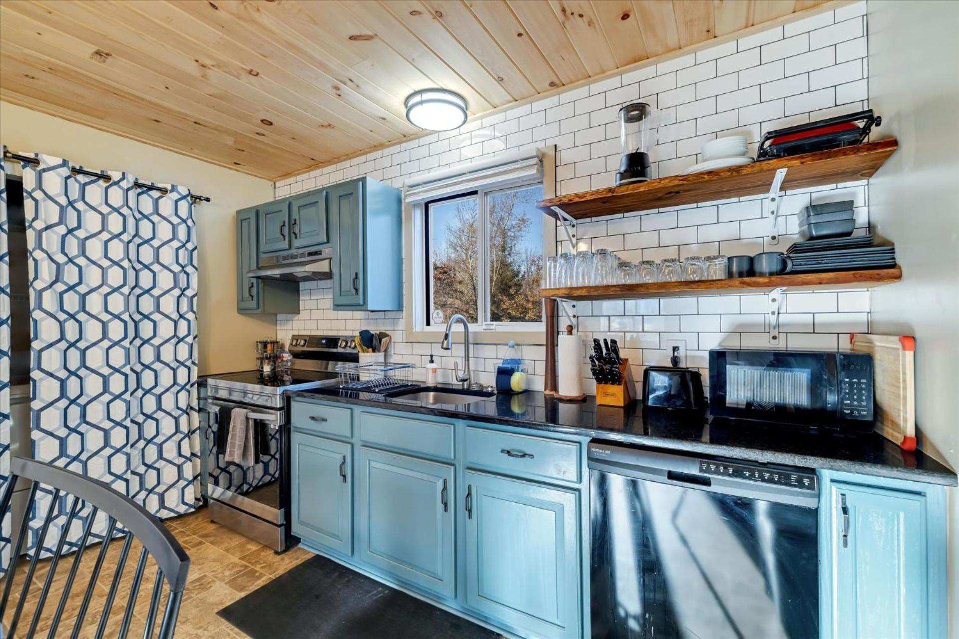 Cozy W Sauna Hot Tub Indoor Pool Holiday home *